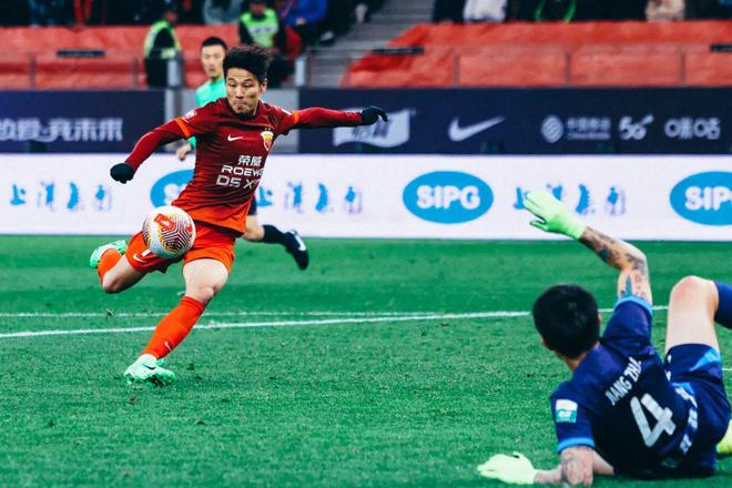 2017年中超联赛录像(2017中超联赛录像回放第十六轮pp体育)，2017中超联赛第十六轮精彩回放，2017中超联赛第十六轮精彩回放，激烈对决再现赛场