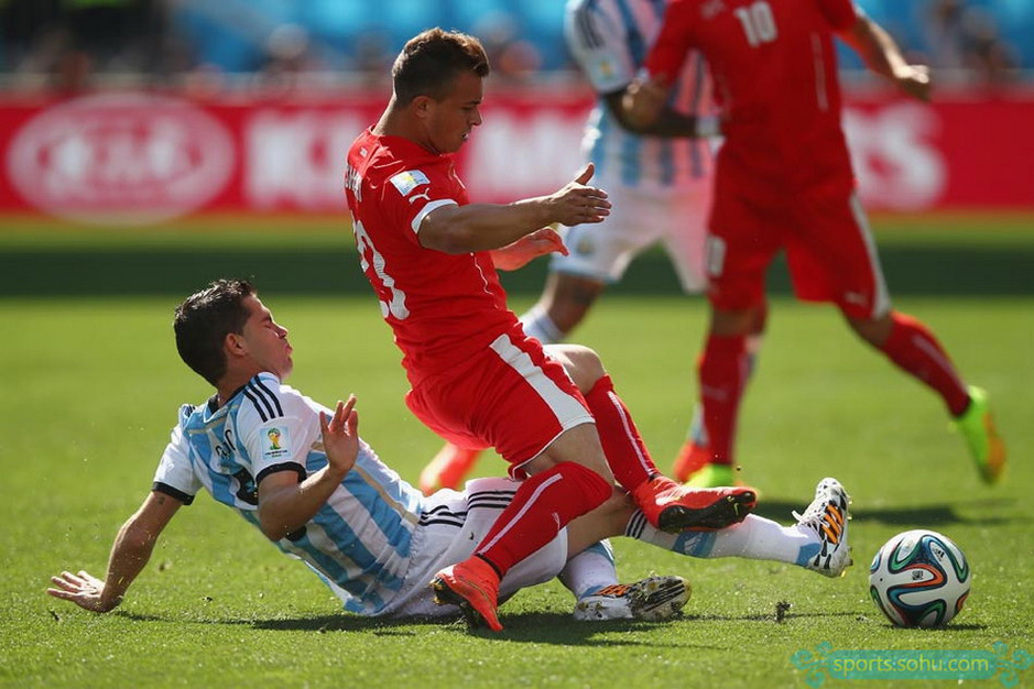 业余足球暴力(足球暴力犯规集锦)