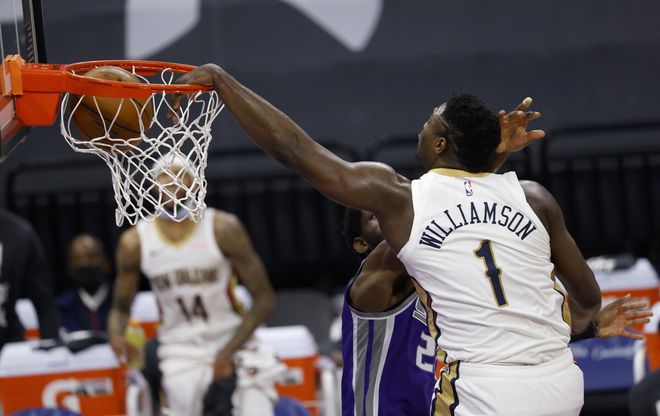 锡安比赛篮板(nba锡安打球视频)