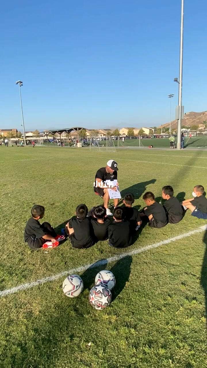 第一次看足球赛(第一次看足球赛作文)