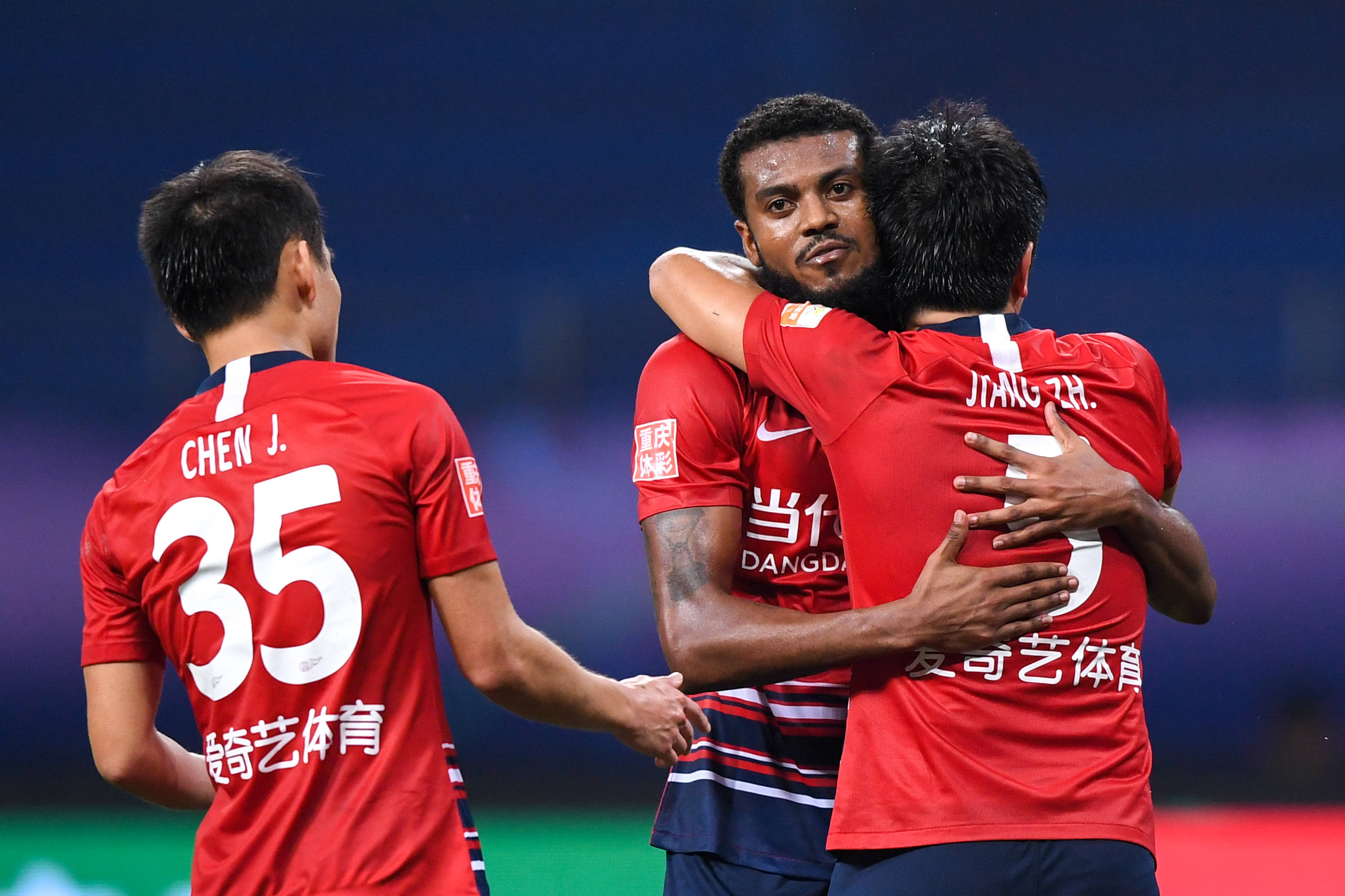 足球重庆当代比赛(足球重庆当代比赛名单)