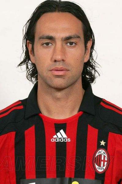 足球大师伊涅斯塔(足球大师伊涅斯塔是谁)