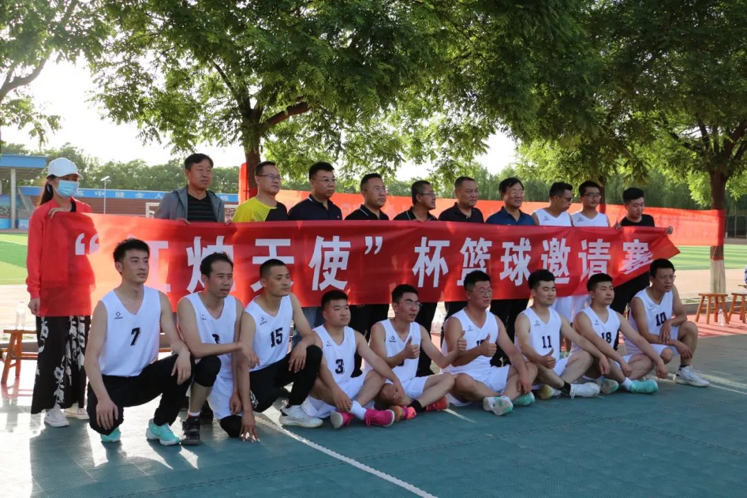 篮球比赛中卫(篮球中卫主要干什么)